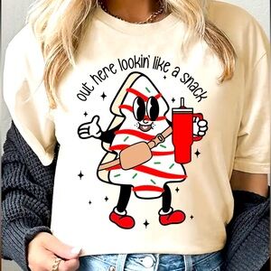 Women’s Christmas out here lookin like a snack t shirt brand new